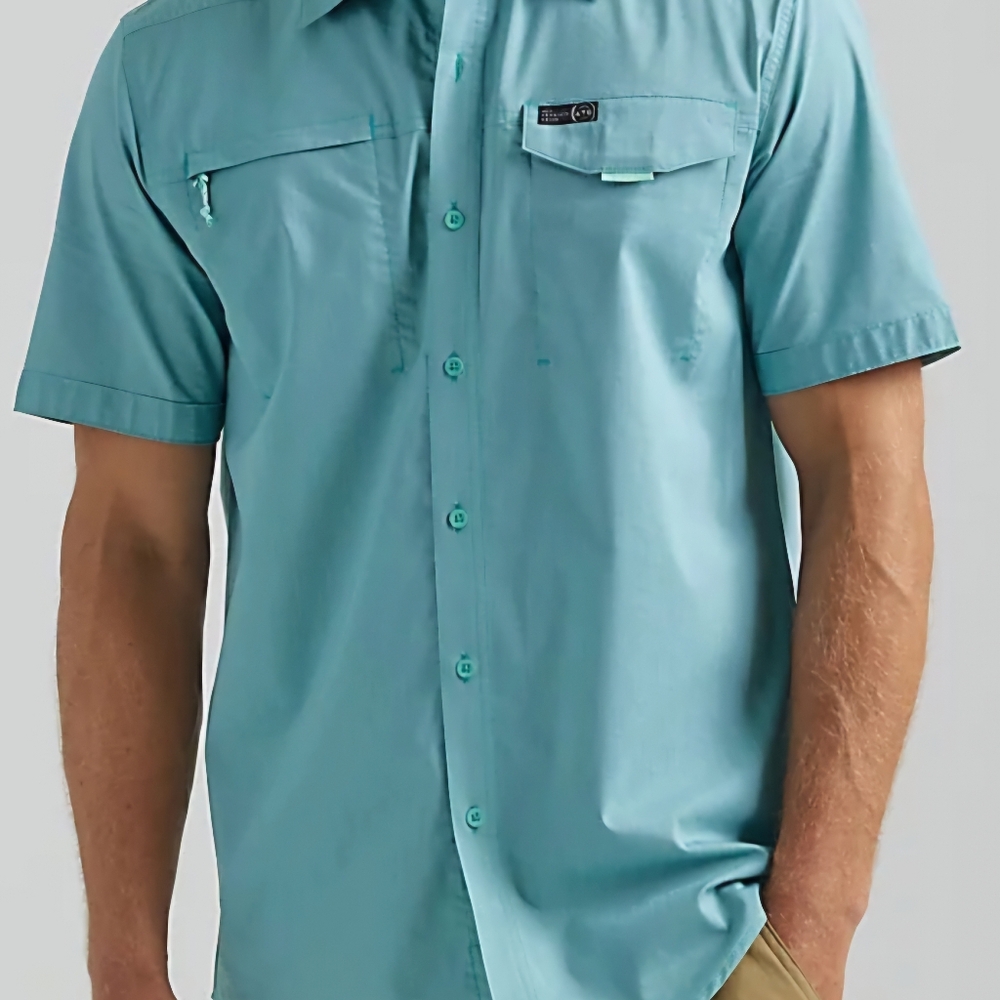 Wrangler ATG™ Men's Cedar Zip Pocket Shirt (teal)